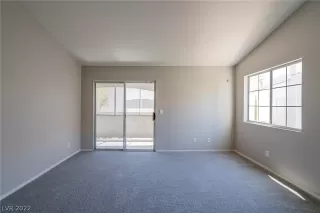 Photo #6: 2406347 Listing