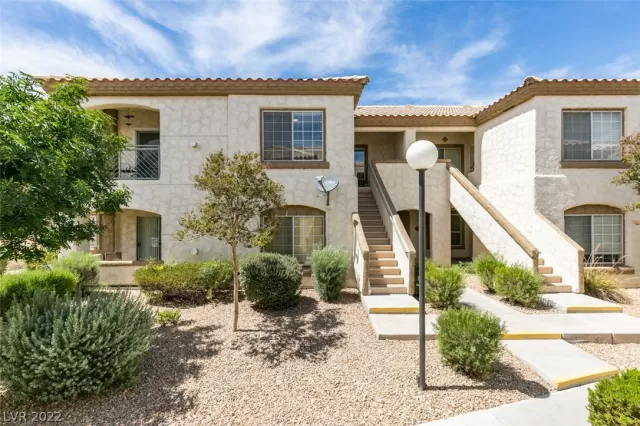MLS: 2406472 Condo For Sale