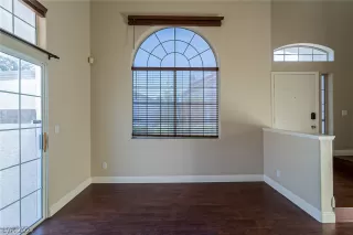 Photo #6: 2406480 Listing 