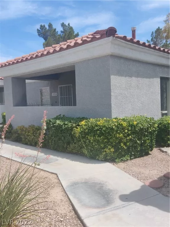 MLS: 2406561 Condo For Sale