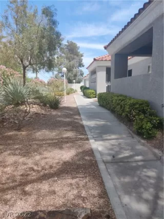 Photo #1: 2406561 Listing