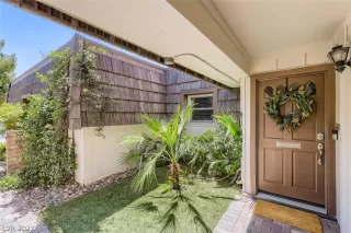 Photo #1: 2406584 Listing 