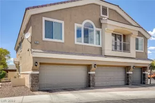 Photo #1: 2406589 Listing