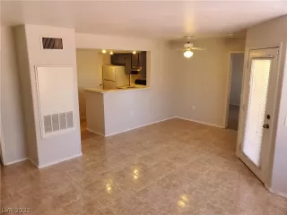 Photo #1: 2406618 Listing 