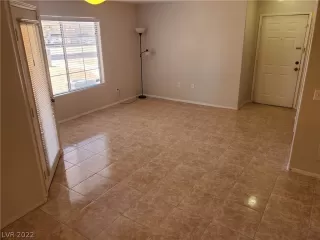 Photo #2: 2406618 Listing 