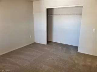 Photo #5: 2406618 Listing 