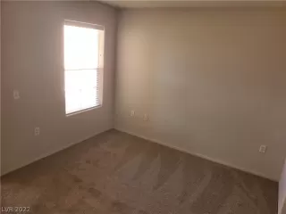 Photo #6: 2406618 Listing 