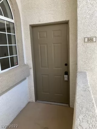 Photo #1: 2406659 Listing 