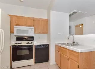 Photo #6: 2406675 Listing 