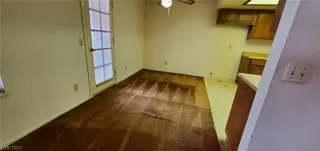 Photo #5: 2406698 Listing 