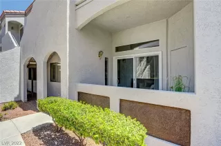 Photo #4: 2406785 Listing 