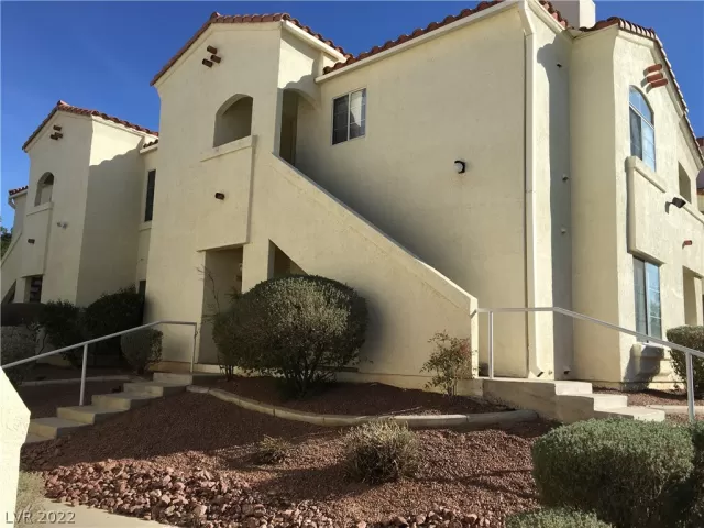 MLS: 2406792 Condo For Sale