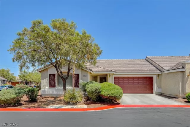 MLS: 2406833 Condo For Sale