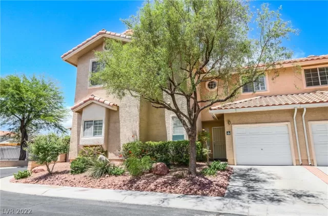 MLS: 2406863 Condo For Sale