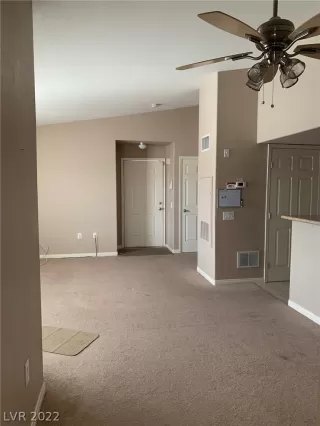 Photo #2: 2406889 Listing 