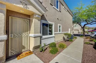 Photo #3: 2407025 Listing 