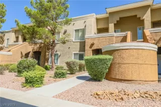 Photo #2: 2407077 Listing