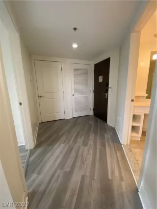 Photo #4: 2407078 Listing 