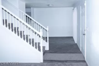 Photo #3: 2407087 Listing 