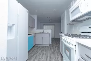 Photo #4: 2407087 Listing 