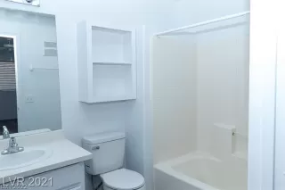 Photo #5: 2407087 Listing 