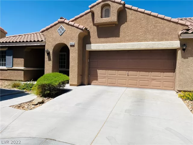 MLS: 2407109 Condo For Sale