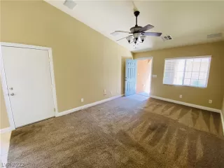 Photo #1: 2407109 Listing 