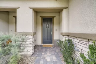 Photo #2: 2407127 Listing 