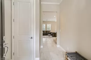 Photo #3: 2407127 Listing 