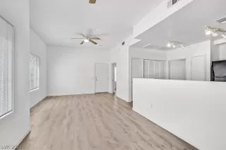 Photo #1: 2407157 Listing