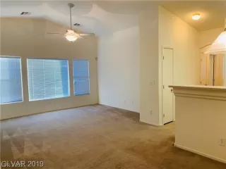 Photo #6: 2407197 Listing 