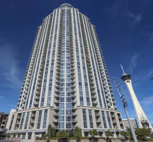 MLS: 2407229 Condo For Sale