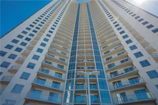 Photo #1: 2407229 Listing