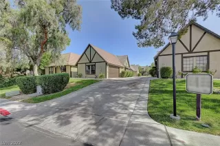 Photo #2: 2407248 Listing