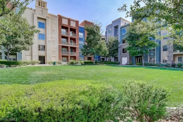 MLS: 2407266 Condo For Sale