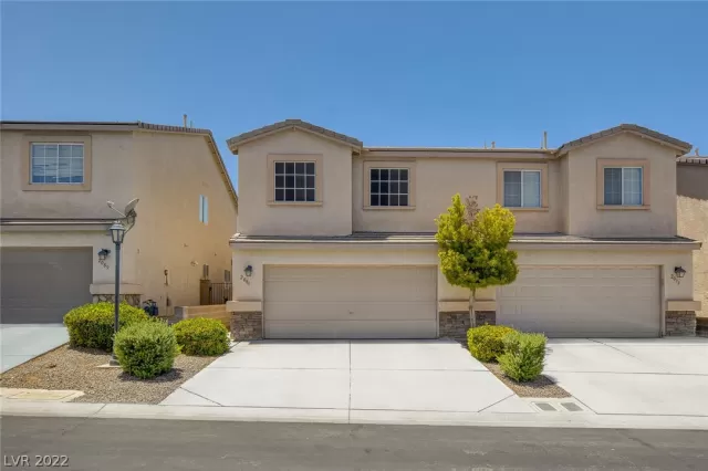 MLS: 2407371 Condo For Sale