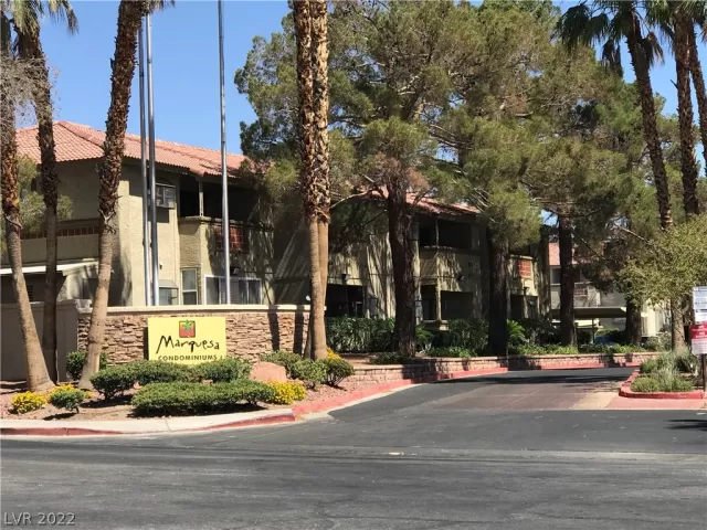 MLS: 2407377 Condo For Sale