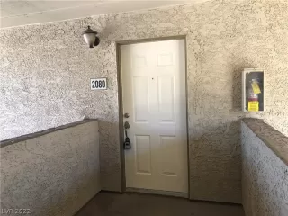 Photo #2: 2407377 Listing