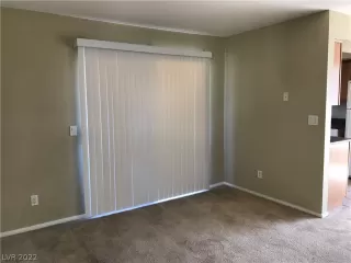 Photo #3: 2407377 Listing