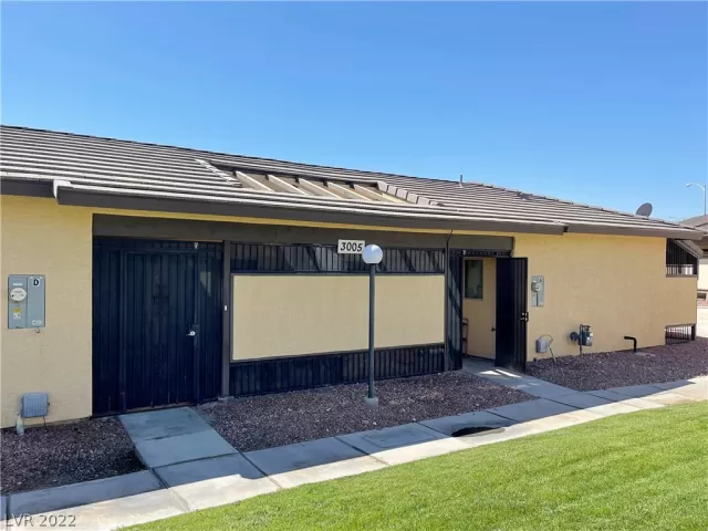 MLS: 2407409 Condo For Sale
