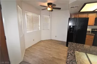 Photo #6: 2407506 Listing