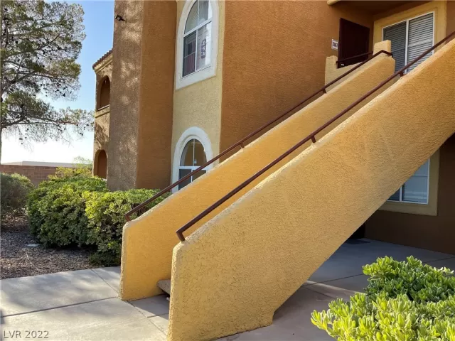 MLS: 2407555 Condo For Sale