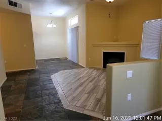 Photo #1: 2407559 Listing 