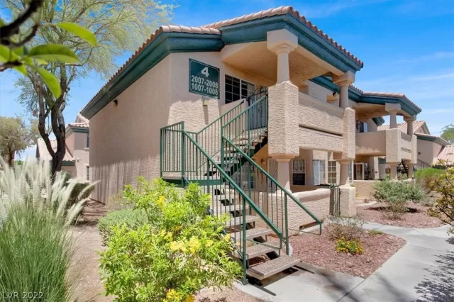 MLS: 2407565 Condo For Sale