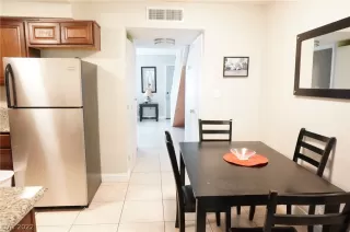 Photo #2: 2407639 Listing 