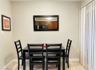 Photo #4: 2407639 Listing 