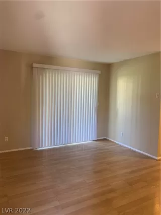 Photo #2: 2407665 Listing