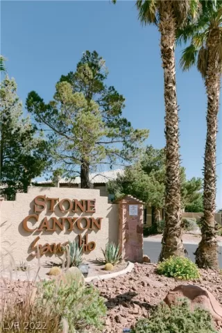 Photo #2: 2407700 Listing