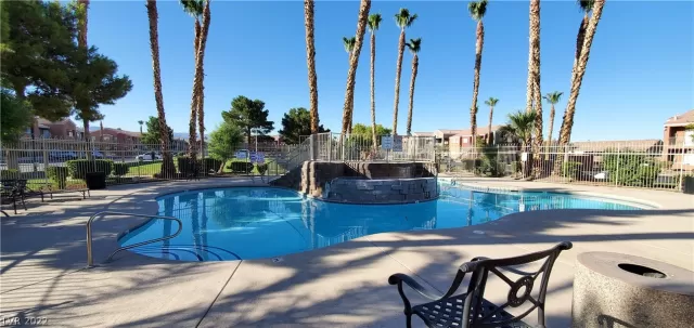 MLS: 2407706 Condo For Sale