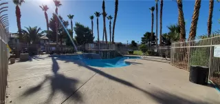 Photo #4: 2407706 Listing